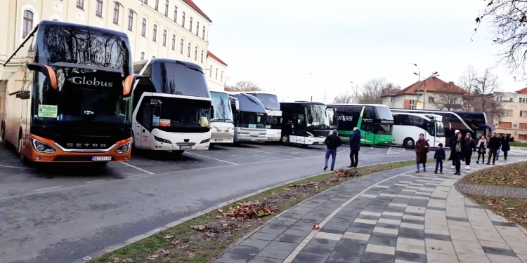 Timișoara, luată cu asalt de turiști străini, în închiderea Capitalei Europene a Culturii