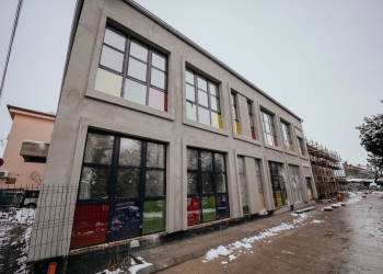 Clădire nouă pentru elevii care învață la Școala 13 din Calea Șagului