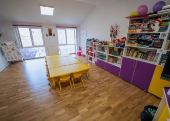 O lume minunată pentru copiii din zona Tipografilor, din Timișoara. Grădinița lor a fost renovată