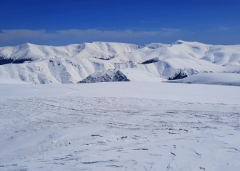 Schior olandez decedat în Munții Țarcu. A fost surprins de o avalanșă
