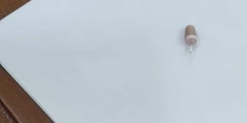 „Sufleur” de angajat în primărie! Funcționar prins cu casca în ureche, la Timișoara