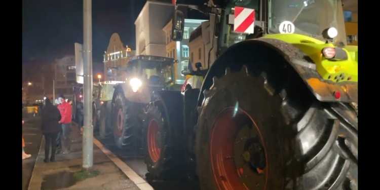 Zeci de tractoare, în centrul Timișoarei