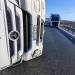 Un turc care transporta usturoi prin România, s-a răsturnat lângă Timișoara