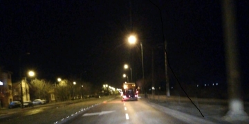 Zeci de tone de material antiderapant pe străzile din Timișoara. Sute, pe drumurile naționale.