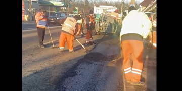 Plin de gropi pe Calea Dorobanților. Conducerea SDM, chemată de urgență la Primăria Timișoara pentru a da explicații