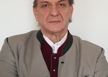 Cavalerii moderni ai Timișoarei. Managerul Operei Naționale Române, decorat de președintele Klaus Iohannis