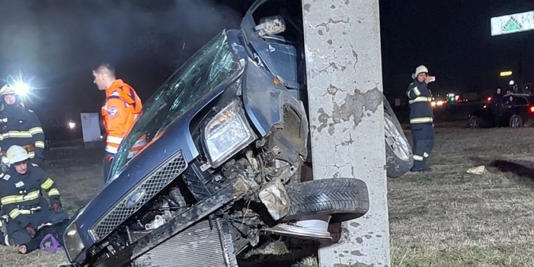 Patru răniți după ce o mașină s-a răsturnat la ieșire din Timișoara