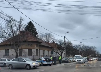 Două mașini tamponate, cinci avariate, pe o stradă din Timișoara!