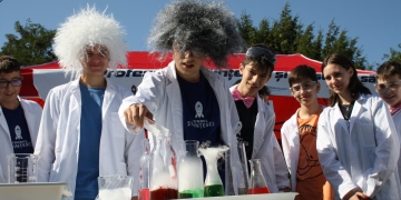 Bani pentru promovarea științelor și tehnologiei în rândul elevilor din Timiș