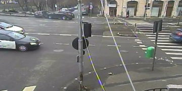 Accident într-o intersecție din Timișoara. O femeie a ajuns la spital