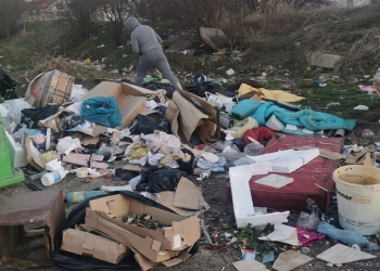 Un timișorean plătește o amendă de 6.000 euro pentru gunoaie aruncate la colț de stradă