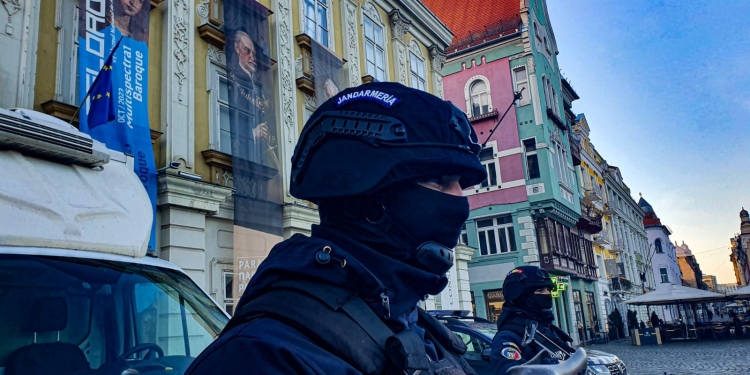 500 de milioane de euro, în grija jandarmilor timișoreni! Operele lui Brâncuși au plecat sub protecția Jandarmeriei Timiș