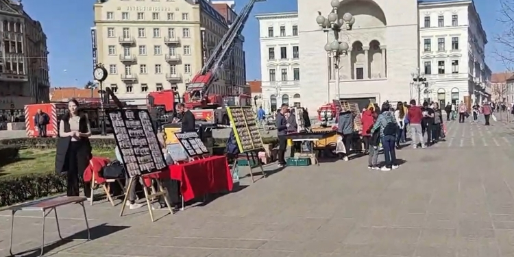 Simbolurile Primăverii au umplut Timișoara! Mărțișoarele au apărut la tot pasul