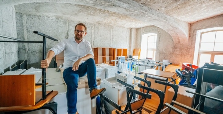 Mobilier și echipamente IT de 17 milioane euro în școlile și grădinițele din Timișoara