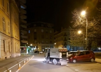 Străzile din Timișoara, mai curate! Primăria începe operațiunile de spălare și măturare