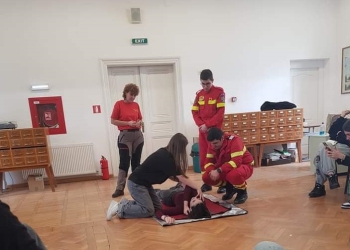 Elevii de la Liceul Calderon din Timișoara au învățat tehnici de prim ajutor