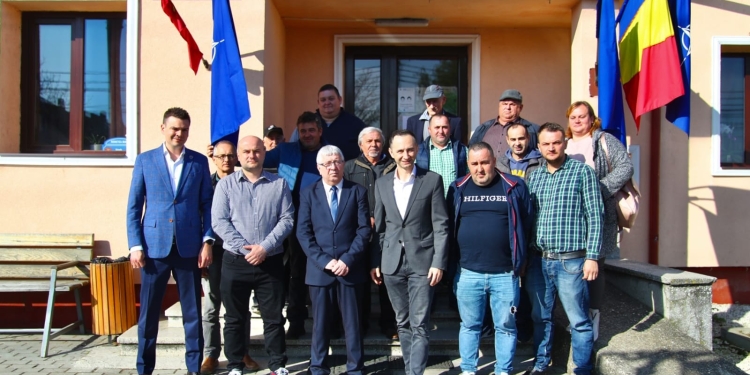 PSD Timiș pierde în favoarea PNL unul dintre primarii cu cele mai multe mandate, Ilie Golubov. Și de la PNL pleacă la PSD un alt primar