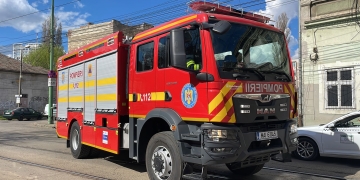 Elevii și dascălii de la Shakespeare din Timișoara, evacuați din școală! S-a dat alarma de incendiu