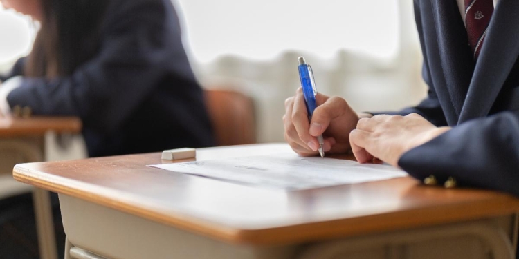 Ultimul hop pentru liceeni! Joi au simulat proba la Limba Maternă de la BAC