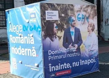 Un cort cu imaginea lui Dominic Fritz, vandalizat în Piața Libertății