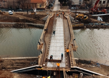 Noua pasarelă Gelu, peste râul Bega, deschisă pentru pietoni și bicicliști la sfârșit de aprilie