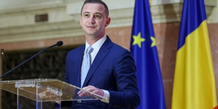 Simonis: Proiect de lege pentru ca Guvernul să susțină financiar repatrierea românilor care își pierd viața în străinătate