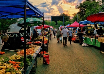 Piața volantă de la stadionul „Dan Păltinișanu” se deschide de 8 martie