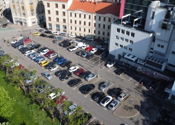 Începe proiectarea parcării multinivel din spatele magazinului Bega din Timișoara