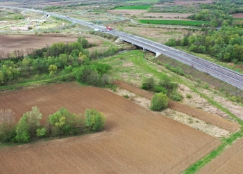 Finanțarea europeană pentru tronsonul cu tuneluri pentru urși al autostrăzii A1 ar putea fi ratată