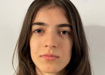 O elevă din Timișoara participă la Olimpiada Europeană de Matematică pentru fete