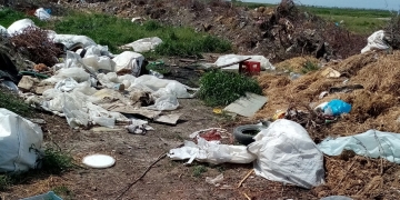 Munți de gunoaie pe raza a două primării din Timiș! Garda de Mediu le-a amendat