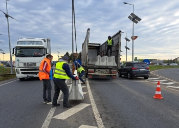 Parapet de beton pe mijlocul centurii Timișoara Nord, pentru prevenirea accidentelor