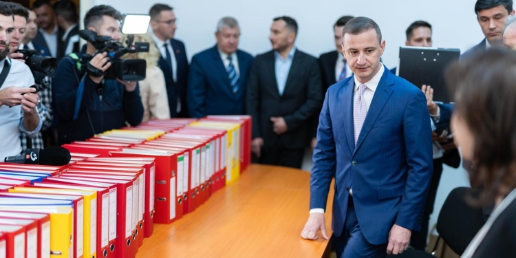 Simonis și-a depus candidatura pentru președinția Consiliului Județean: Timișul are nevoie de o nouă abordare