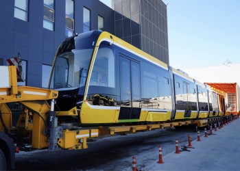 Pe străzile Timișoarei va circula primul tramvai galben, în scurt timp