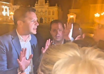 Început de campanie electorală cu strigături, la Timișoara! USR acuză agresiune AUR împotriva lui Dominic Fritz