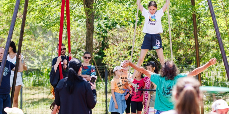 Activități culturale în Parcul Adolescenței și zona Lunei din Timișoara, în cadrul proiectului „Povești din vecini”