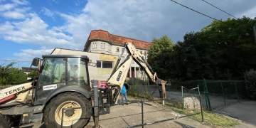 Când afară-i vopsit gardul…încă un teren domeniu public recuperat de administrația din Timișoara de la proprietari închipuiți