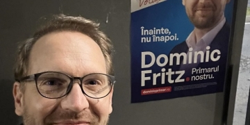 Dominic Fritz, la lipit de afișe în două locații din Timișoara, la început de campanie electorală