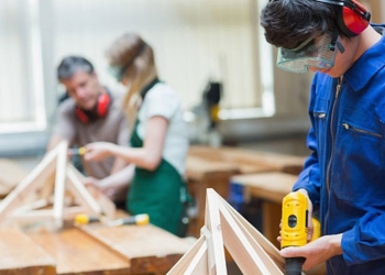 Primăria Timișoara, campanie de informare în școli cu privire la învățământul dual