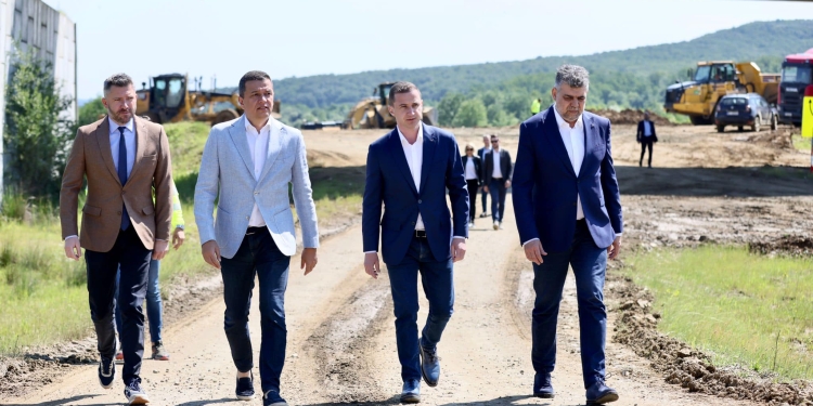 Ciolacu, Grindeanu și Simonis, în vizită pe șantierul ultimului lot lipsă din autostrada Lugoj – Deva
