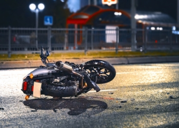 Motociclist de 16 ani, lovit de o mașină la Dumbrăvița