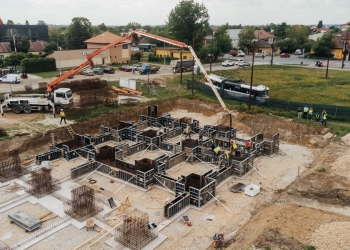 Se realizează fundația la noul stadion construit de Primăria Timișoara în Calea Buziașului