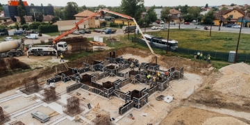 Se realizează fundația la noul stadion construit de Primăria Timișoara în Calea Buziașului