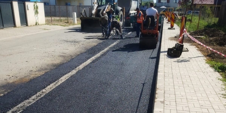 Primăria Dumbrăvița desfășoară ample lucrări de modernizare pe Str. Liliacului