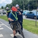 Polițiștii le-au distribuit bicicliștilor din Timișoara veste reflectorizante