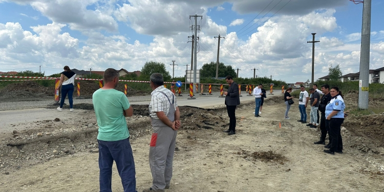 Scandal pe Centura Sud a Timișoarei, a început spargerea drumului de acces dinspre Timișoara spre Urseni