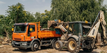 500 de tone de deșeuri găsite pe terenul ocupat ilegal în Timișoara, din cartierul Blașcovici