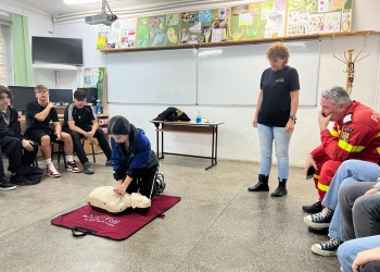 Aproape 7.000 de elevi și profesori din Timișoara, instruiți să ofere primul ajutor