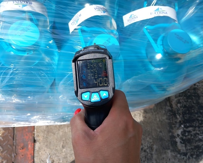 Depozit din Timișoara, închis de OPC! A ținut sucuri și apă în soare