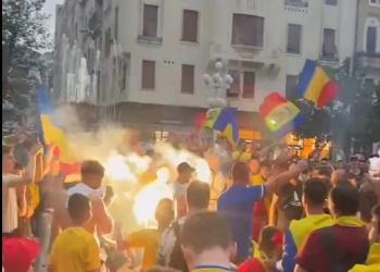Naționala de fotbal României a scos mii de oameni în stradă! Centrul Timișoarei este galben!